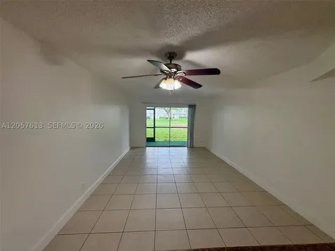 8060 N Colony Circle N Tamarac FL 33321