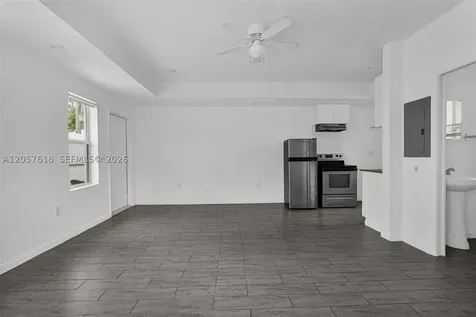 529 NW 88th Street El Portal FL 33150