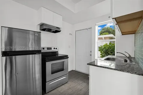 529 NW 88th Street El Portal FL 33150