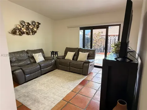 6641 NW 174th Terrace Hialeah FL 33015