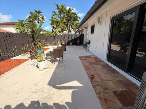 6641 NW 174th Terrace Hialeah FL 33015