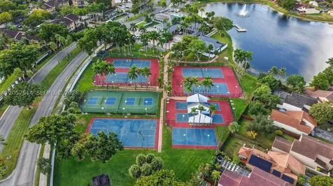 6641 NW 174th Terrace Hialeah FL 33015
