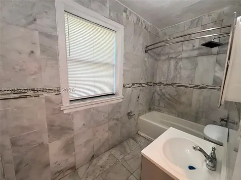 1079 NW 112th Terrace Miami FL 33168
