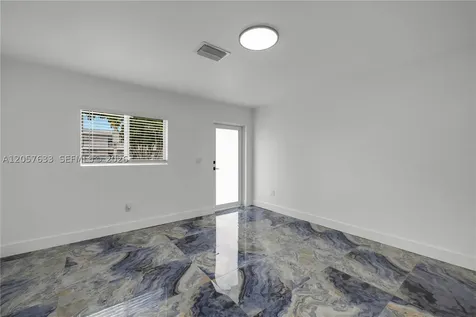 10350 SW 48th Street Miami FL 33165