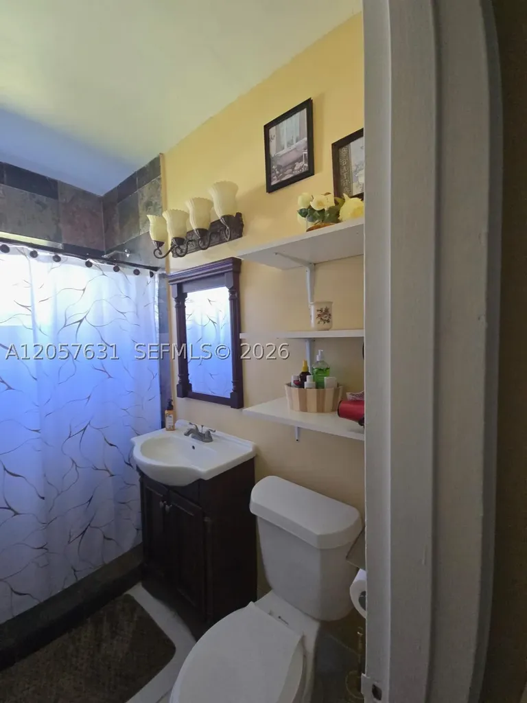 709 N 26th Avenue Hollywood FL 33020