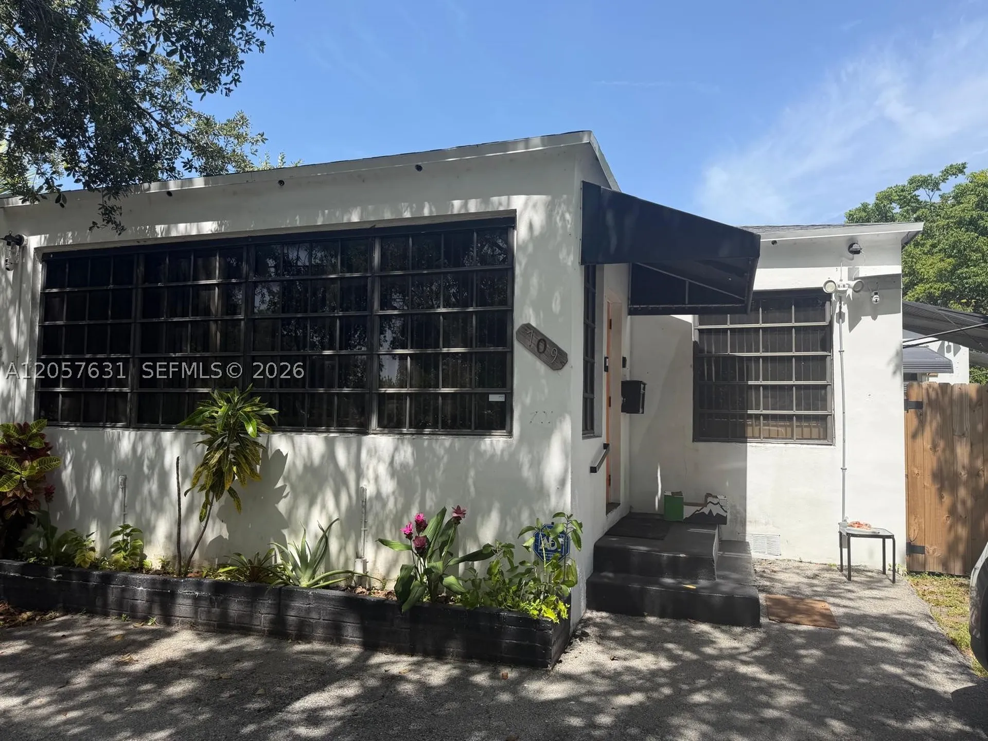 709 N 26th Avenue Hollywood FL 33020