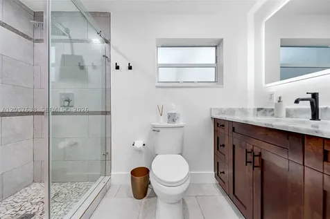 1800 SW 5th Avenue Miami FL 33129