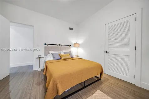 1800 SW 5th Avenue Miami FL 33129