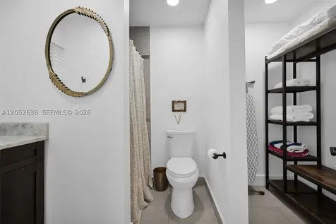 1800 SW 5th Avenue Miami FL 33129