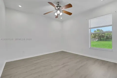 1807 NE 28th Street Cape Coral FL 33909