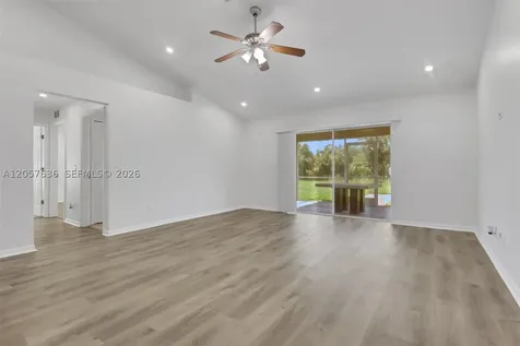 1807 NE 28th Street Cape Coral FL 33909