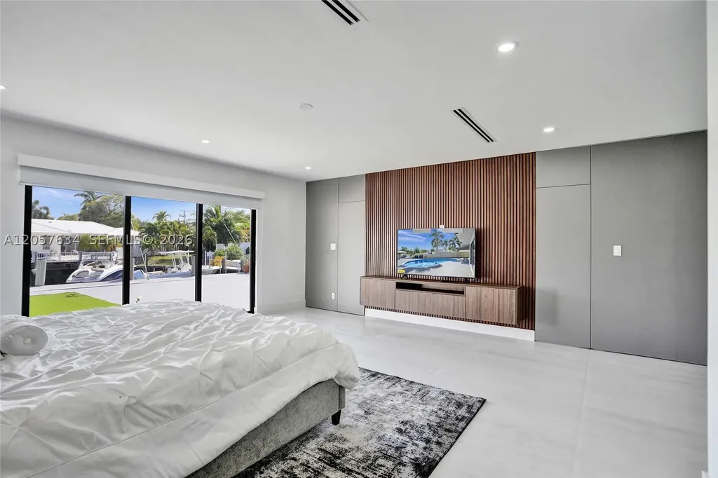 3010 NE 46th Street Fort Lauderdale FL 33308