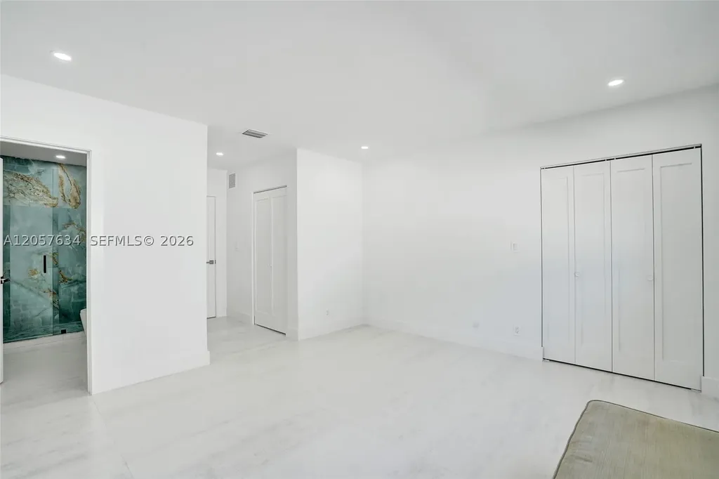 3010 NE 46th Street Fort Lauderdale FL 33308
