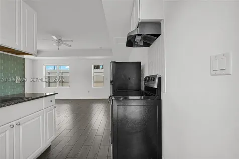 529 NW 88th Street El Portal FL 33150