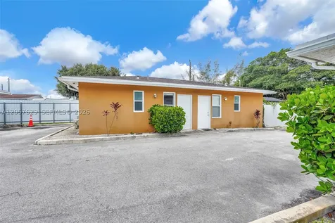 529 NW 88th Street El Portal FL 33150
