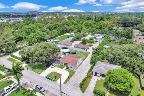 529 NW 88th Street El Portal FL 33150