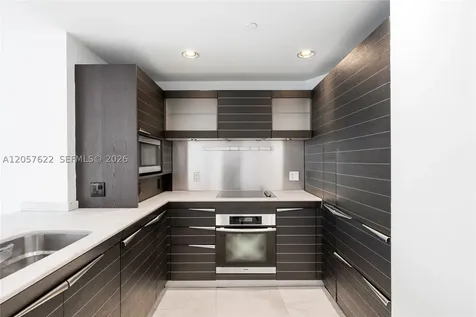 200 Biscayne Boulevard Way Miami FL 33131
