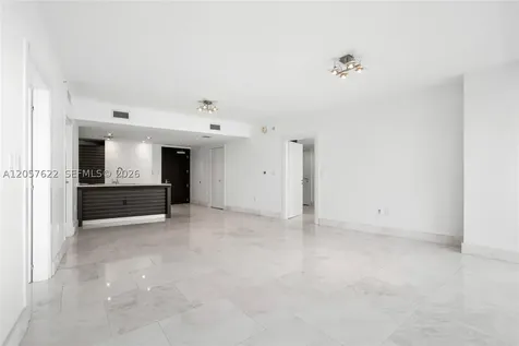 200 Biscayne Boulevard Way Miami FL 33131