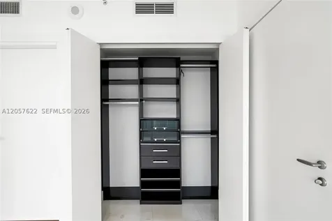 200 Biscayne Boulevard Way Miami FL 33131