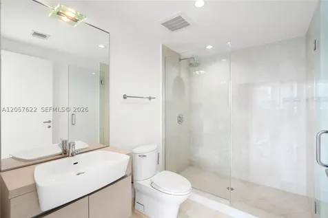 200 Biscayne Boulevard Way Miami FL 33131