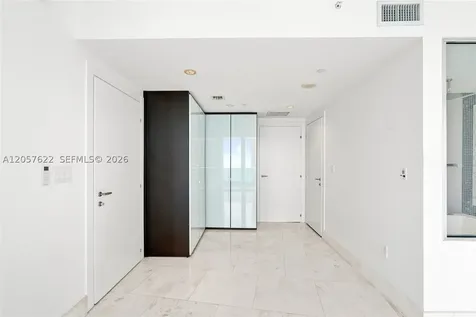 200 Biscayne Boulevard Way Miami FL 33131