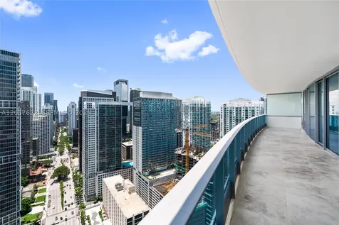 200 Biscayne Boulevard Way Miami FL 33131