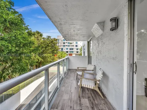 10000 W Bay Harbor Drive Bay Harbor Islands FL 33154