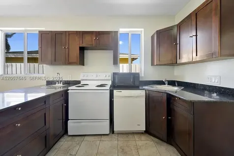 8861 SW 127th Terrace Miami FL 33176