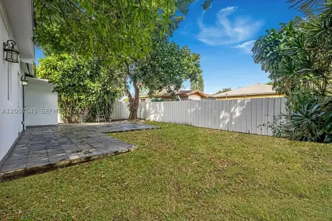 8861 SW 127th Terrace Miami FL 33176
