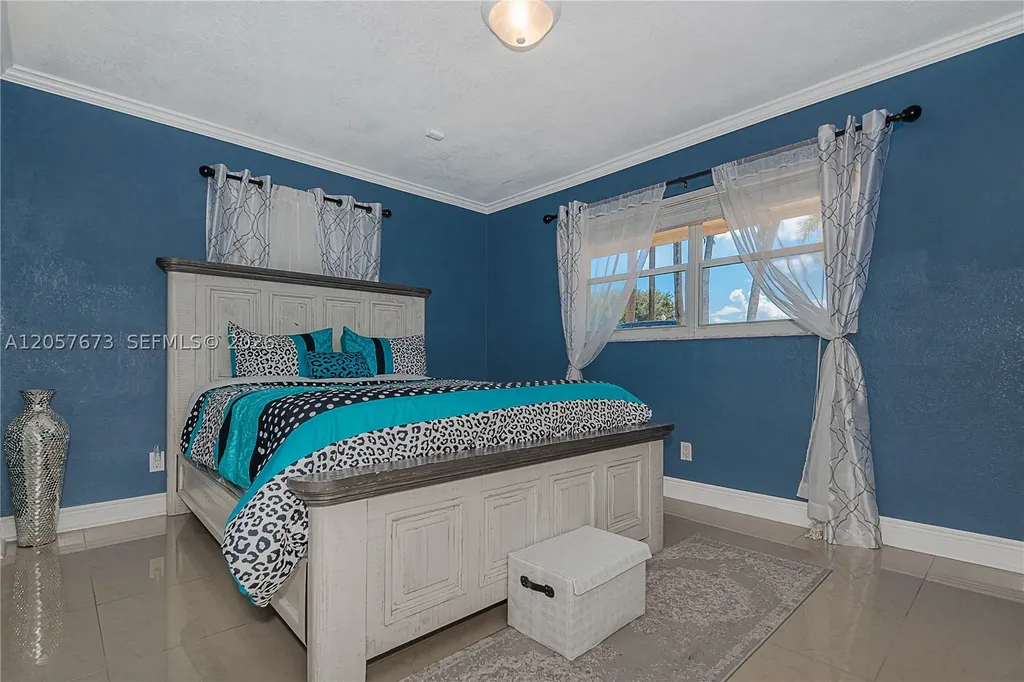 5711 Farragut Street Hollywood FL 33021