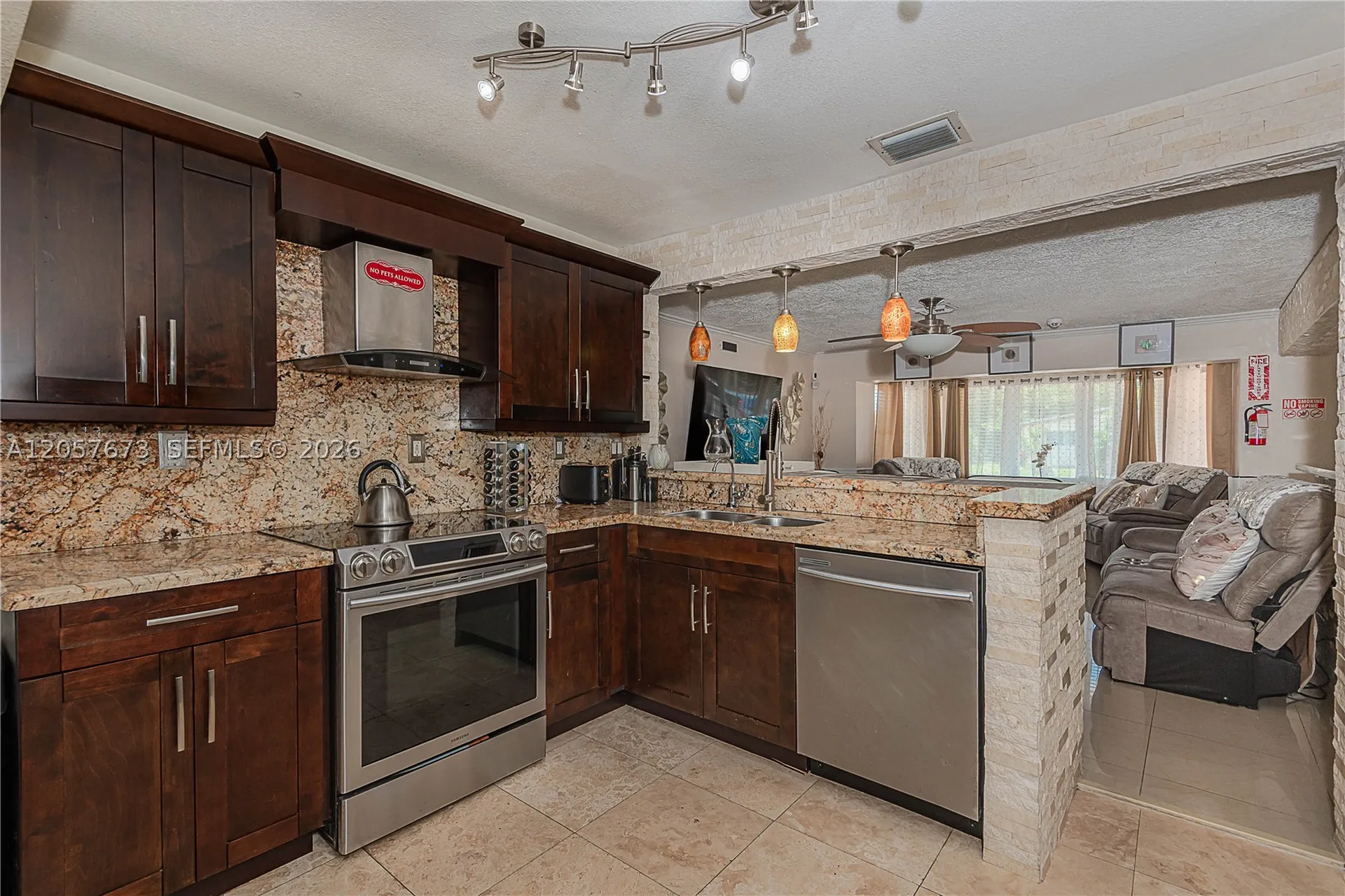 5711 Farragut Street Hollywood FL 33021