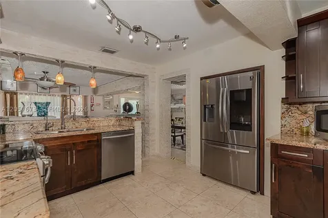5711 Farragut Street Hollywood FL 33021