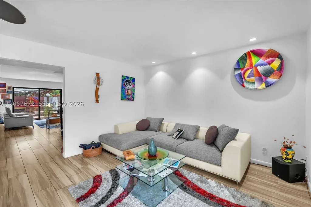 3908 Parkside Lane Hollywood FL 33021