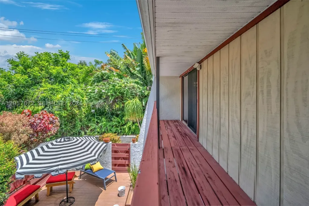 3908 Parkside Lane Hollywood FL 33021