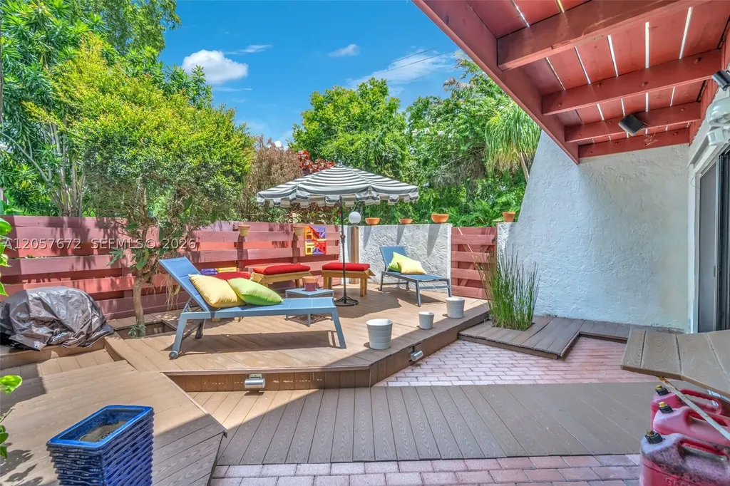 3908 Parkside Lane Hollywood FL 33021