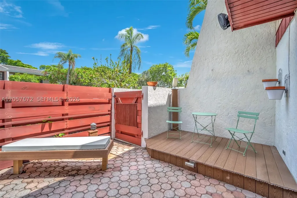 3908 Parkside Lane Hollywood FL 33021