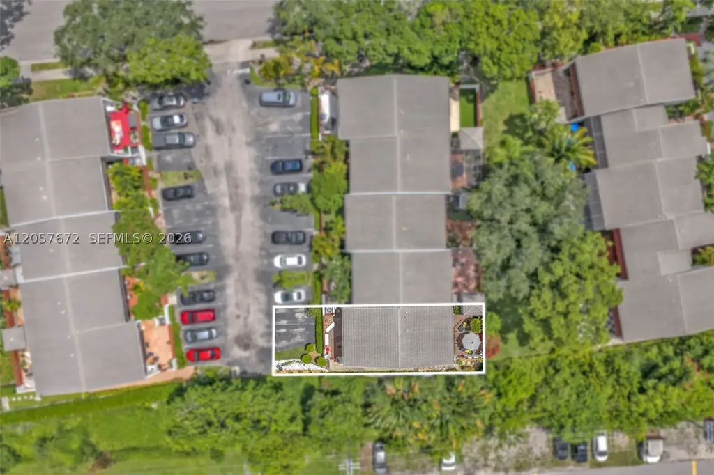 3908 Parkside Lane Hollywood FL 33021