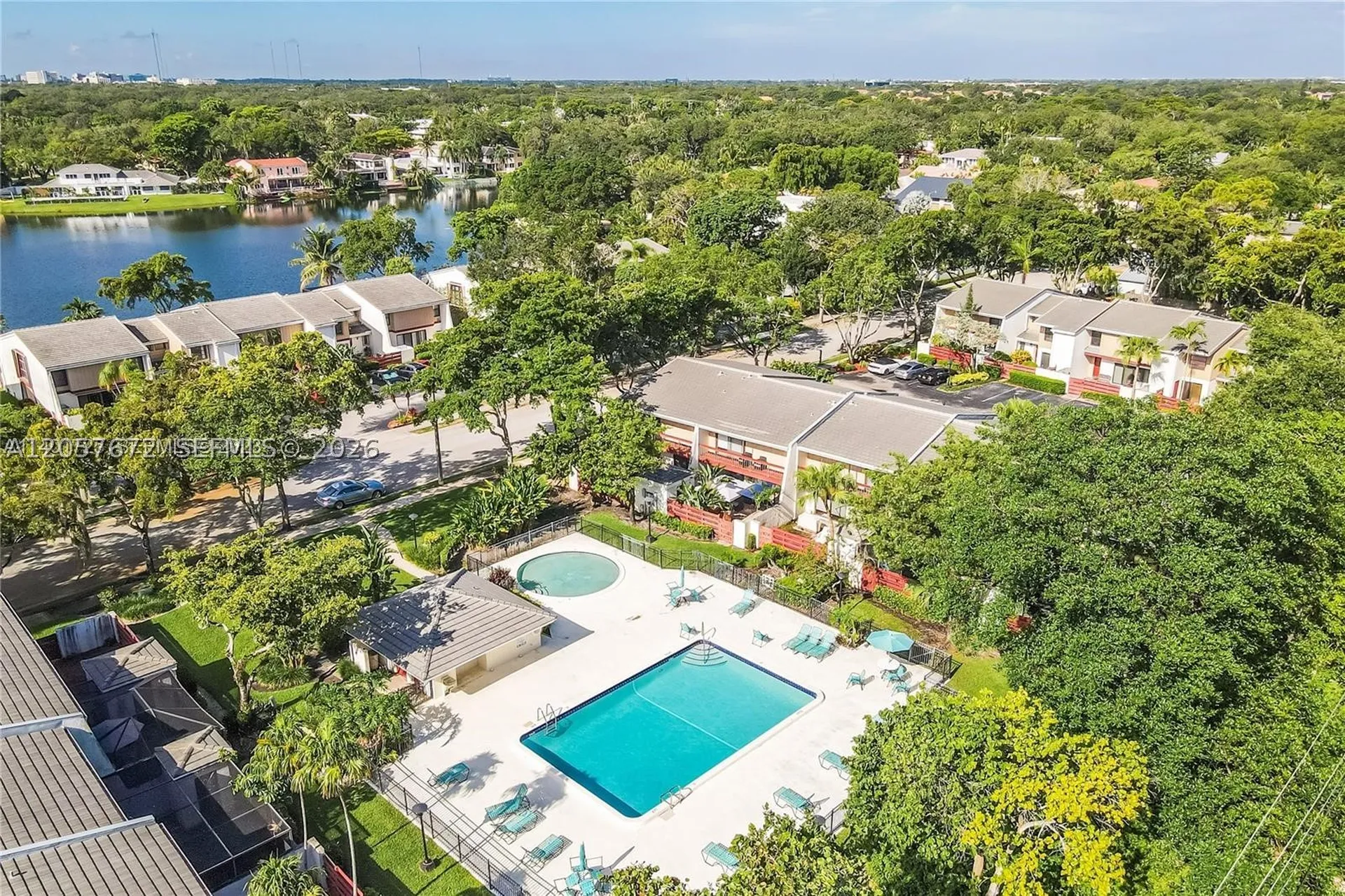 3908 Parkside Lane Hollywood FL 33021