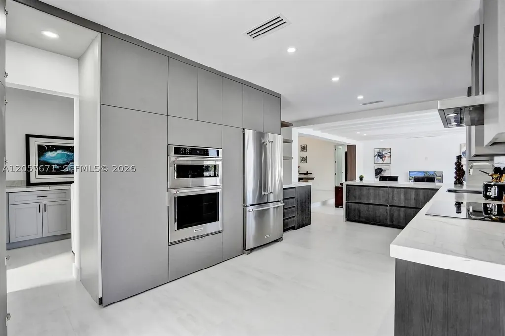 3010 NE 46th Street Fort Lauderdale FL 33308