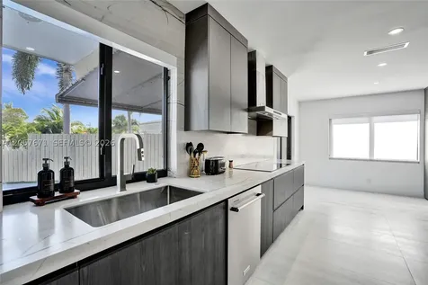 3010 NE 46th Street Fort Lauderdale FL 33308