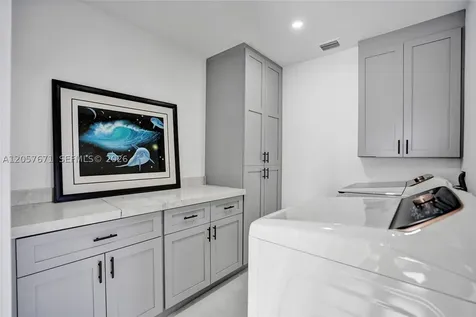 3010 NE 46th Street Fort Lauderdale FL 33308