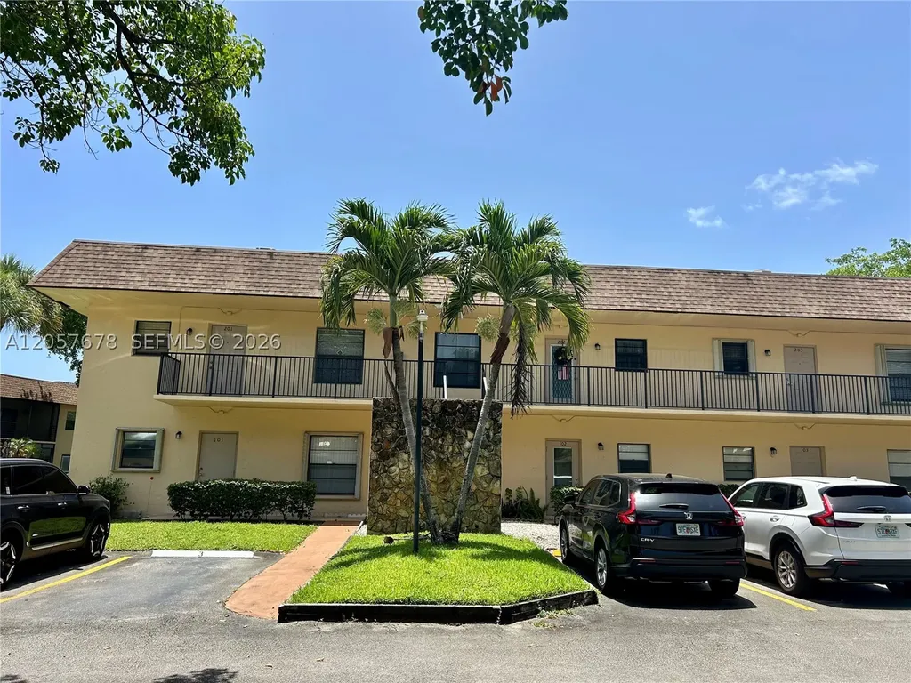 200 Gate Road Hollywood FL 33024