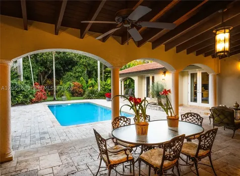 4867 SW 82nd Street Miami FL 33143