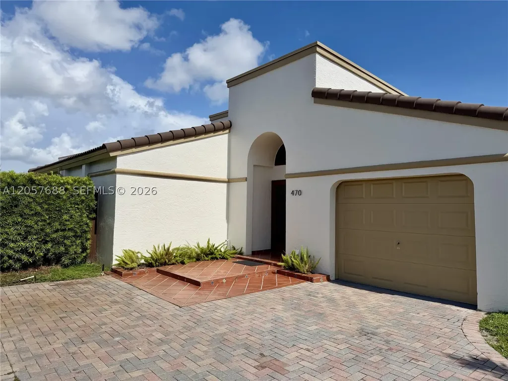 470 SW 88th Place E Miami FL 33174