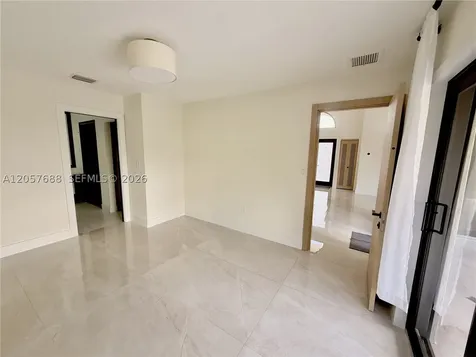 470 SW 88th Place E Miami FL 33174