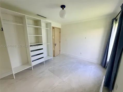 470 SW 88th Place E Miami FL 33174