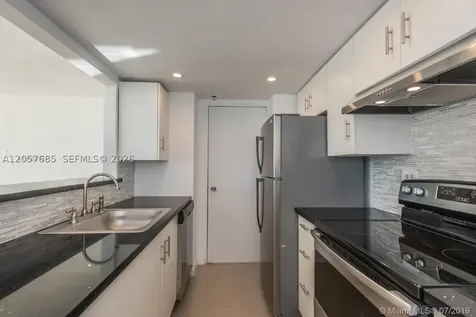 7545 E Treasure Drive North Bay Village FL 33141