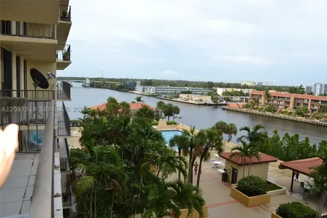 Sunny Isles Beach FL 33160