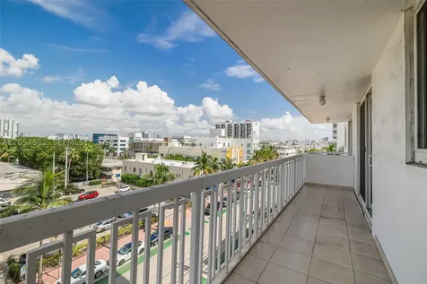 401 Ocean Drive Miami Beach FL 33139