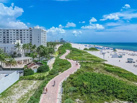 401 Ocean Drive Miami Beach FL 33139
